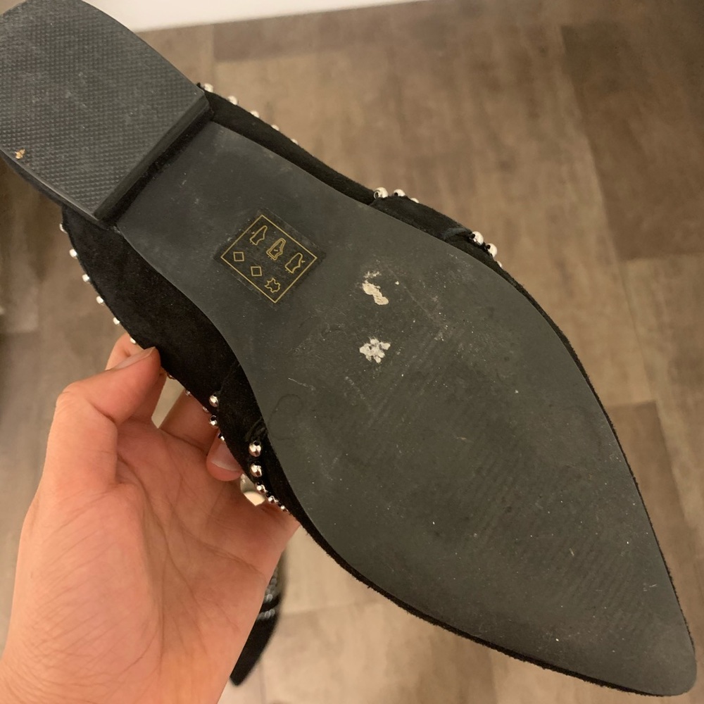 Steve Madden Flats - Only Wore It Once! Size:6 - image 3